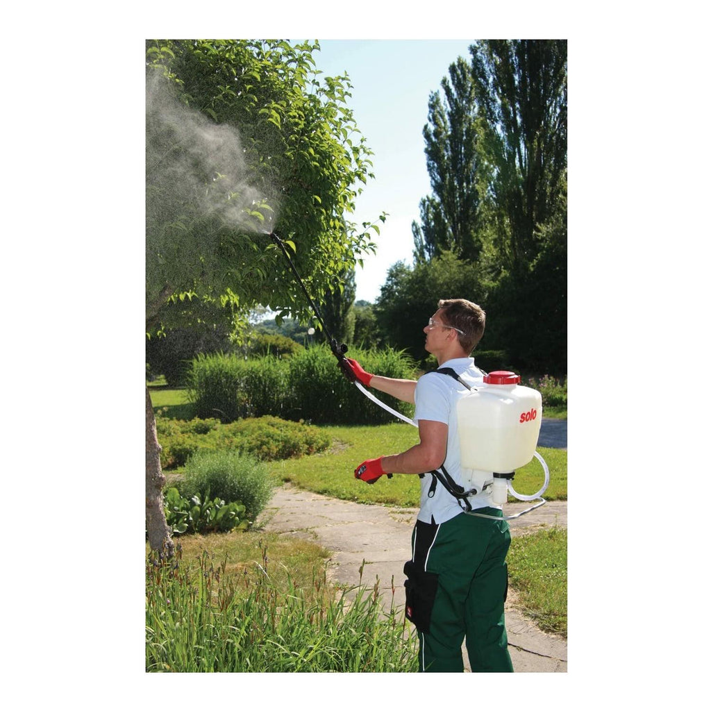 Solo 425 Backpack Sprayer with Piston Pump, 4-Gallon, Adjustable Pressure, UV Resistant