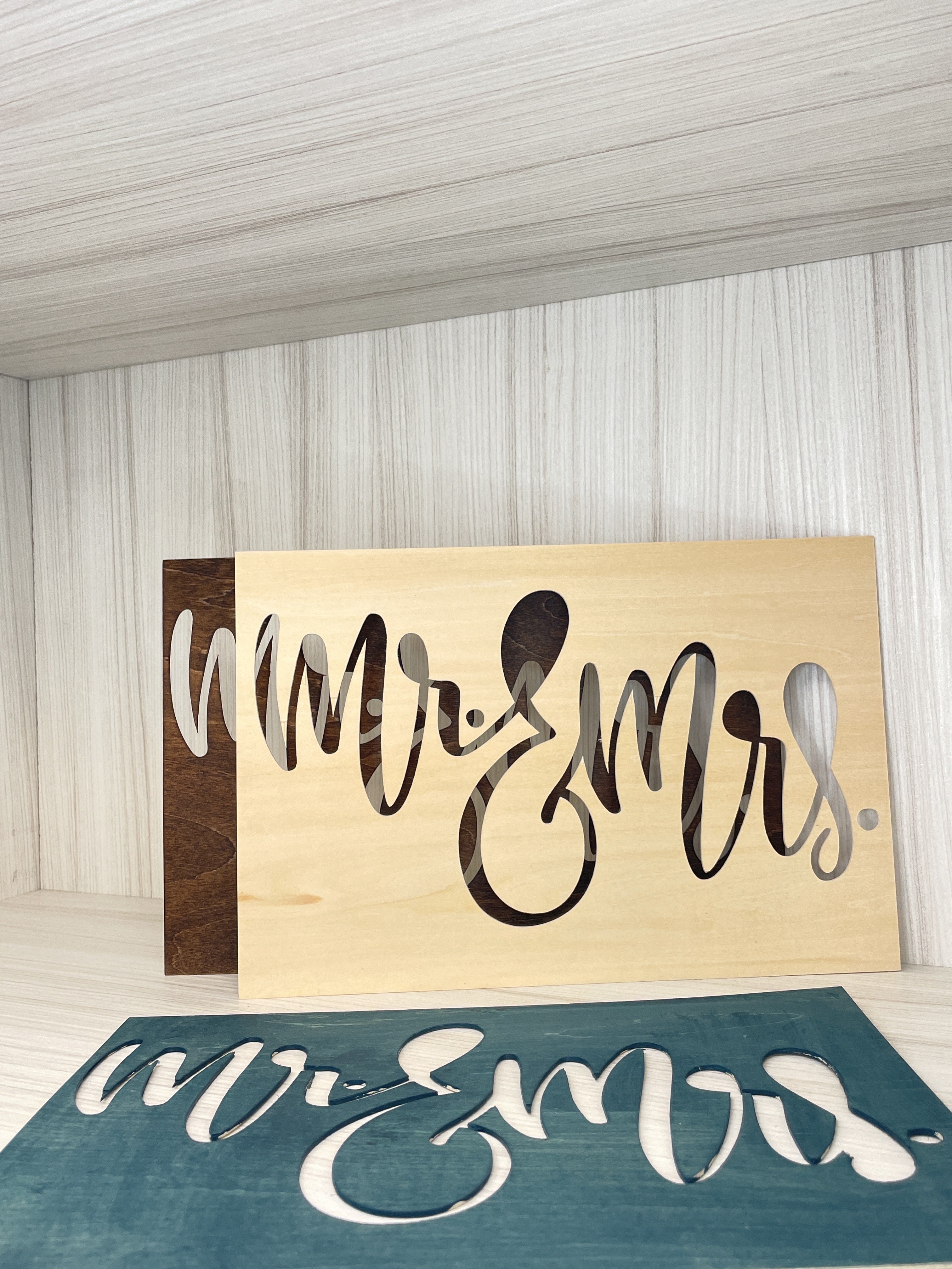 Wood Sign | Mr. & Mrs. | Cut-Out